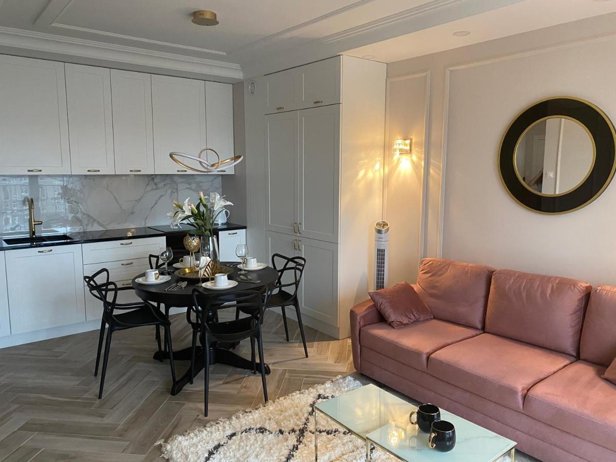 Apartament Gdańsk przy sercu starówki całkowicie nowy 2021, beautiful apartment in the old town bulit 2021 Exterior foto